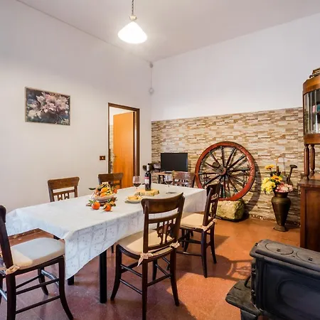 The Great Garden With Pool, Parking & Wifi Holiday home *