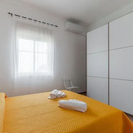 The Great Garden With Pool, Parking & Wifi * Avola