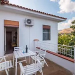 Tatil Evi The Great Garden With Pool, Parking & Wifi *