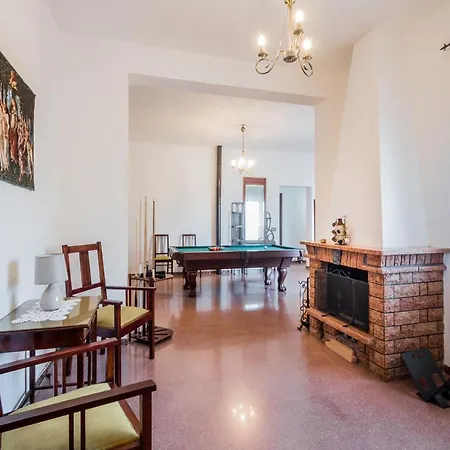 The Great Garden With Pool, Parking & Wifi Сasa de vacaciones Avola