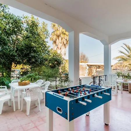 The Great Garden With Pool, Parking & Wifi * Avola