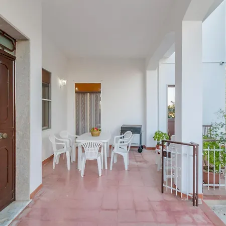 Сasa de vacaciones The Great Garden With Pool, Parking & Wifi *